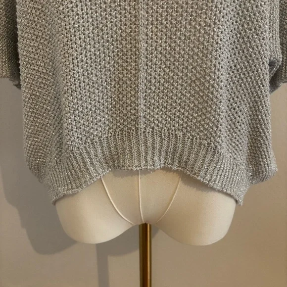 Brand Bazar Metallic Shimmer Knit Top Silver Holiday Sweater Sz M Made in Italy - Picture 6 of 11